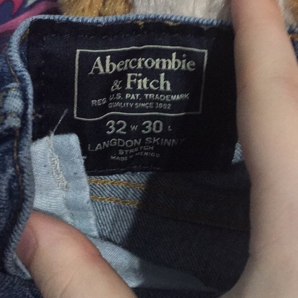Abercrombie & Fitch Medium Wash Jeans - Picture 2 of 2